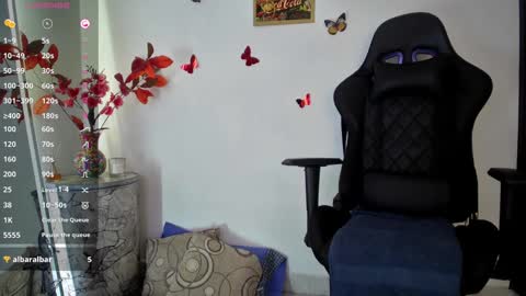 Snapshot of avatomas chatting on January 17, 3:55 am Ava Tomas online show from January 17, 3:55 am