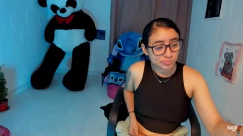 Snapshot of ave_fenix69 chatting on January 18, 2:36 am Valery -- online show from January 18, 2:36 am