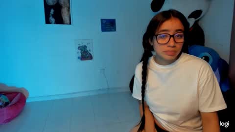 Snapshot of ave_fenix69 chatting on February 14, 3:54 am Valery -- online show from February 14, 3:54 am