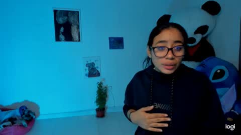 Snapshot of ave_fenix69 chatting on February 10, 1:35 am Valery -- online show from February 10, 1:35 am
