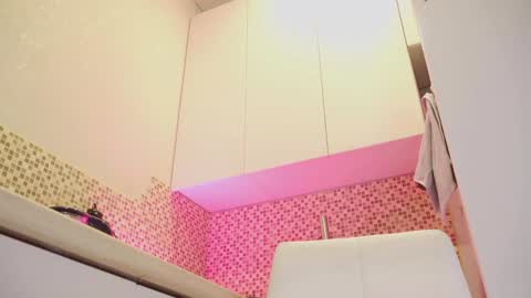 Kate  online show from October 23, 4:19 pm