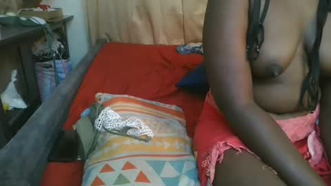avian_babe1 online show from July 1, 10:35 am