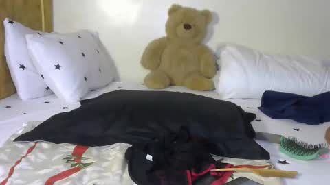 avir_sylvian online show from October 25, 9:30 am