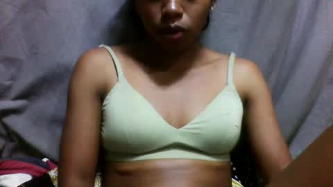 avontsoaldy online show from October 24, 8:04 am