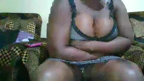 avril254 online show from October 13, 6:59 am