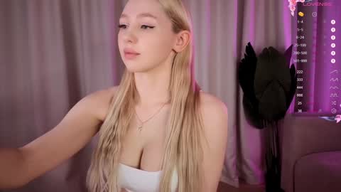 Avrora online show from December 1, 4:27 pm