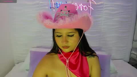 Snapshot of avymilton chatting on February 20, 10:37 am Avy online show from February 20, 10:37 am