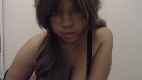 Jasminee online show from September 28, 10:46 am