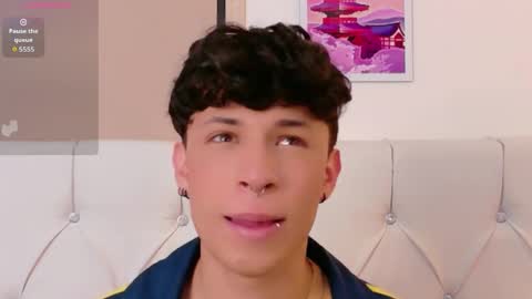 Axel Evanss online show from April 7, 1:24 pm