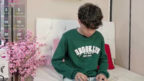 Axel Evanss online show from October 25, 2:06 pm