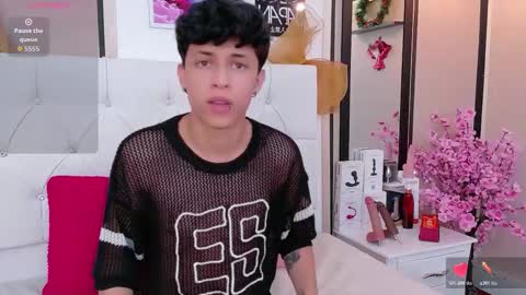 Axel Evanss online show from January 9, 5:40 pm