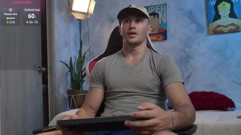 Axel Fairchaild online show from March 28, 12:17 pm