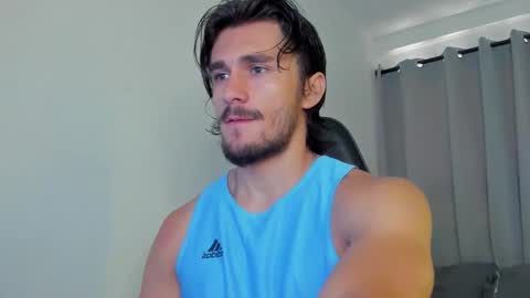 Axel online show from October 2, 3:44 pm