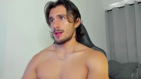 Axel online show from September 30, 4:06 pm