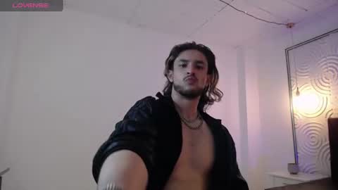 Axel  online show from July 5, 4:19 am