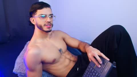 axel stein NEW ACCOUNT online show from November 29, 11:12 pm