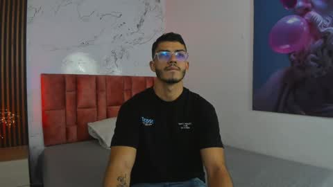 Axel  online show from December 8, 5:06 am