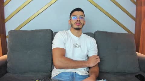 Axel  online show from January 20, 1:11 pm