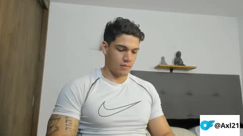 INDEPENDENT MODEL  online show from February 17, 6:29 pm