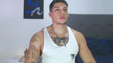 INDEPENDENT MODEL  online show from January 16, 4:07 am