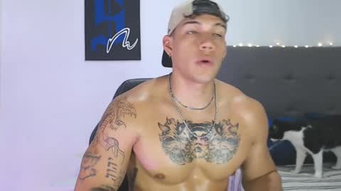 INDEPENDENT MODEL  online show from December 27, 2:04 am