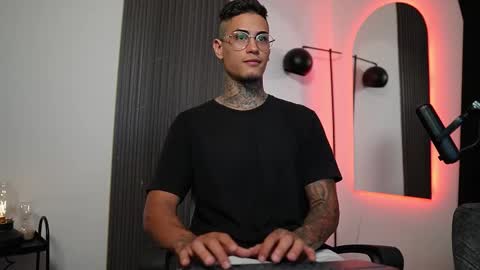 Agustin online show from March 12, 9:24 pm