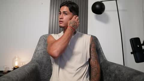 Agustin online show from October 16, 9:02 pm