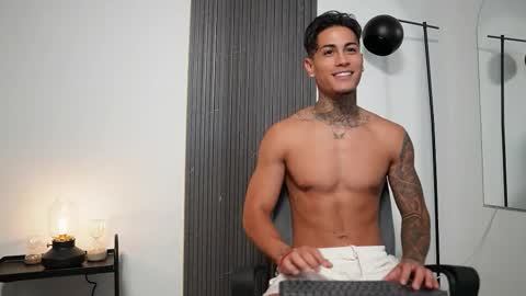 Agustin online show from September 30, 8:30 pm