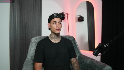 Agustin online show from January 31, 11:45 pm