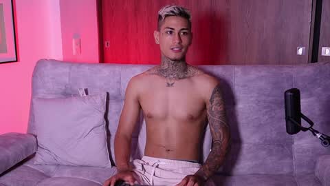 Agustin online show from January 28, 12:26 am