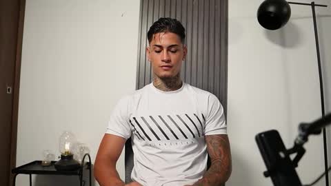 Agustin online show from October 15, 8:20 pm