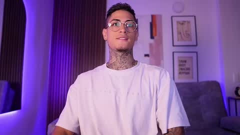 Agustin online show from March 10, 9:07 pm