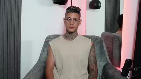 Agustin online show from February 19, 9:58 pm