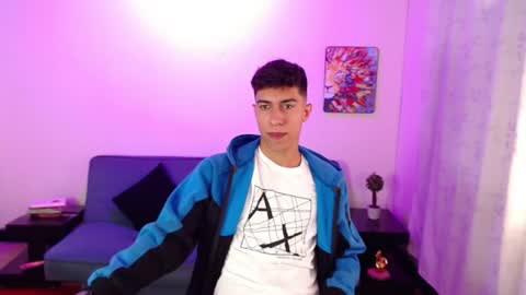 Axel online show from July 11, 4:32 pm