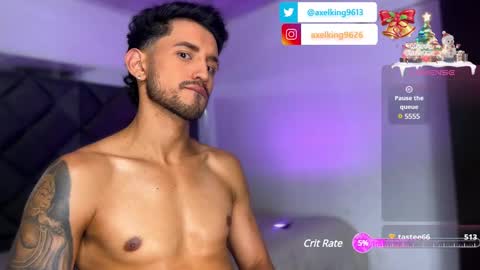 Snapshot of axelking13 chatting on December 25, 12:48 am Axel King online show from December 25, 12:48 am