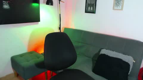axell online show from July 1, 3:21 pm