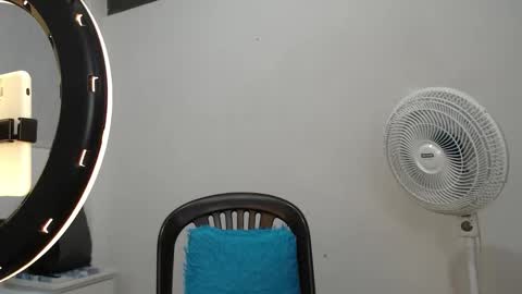 axell_kinng online show from February 11, 4:05 am