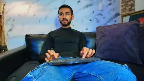 Axel Moon online show from February 3, 10:14 pm