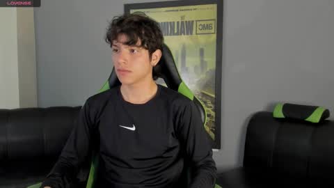 Axel Raven online show from January 7, 4:37 pm