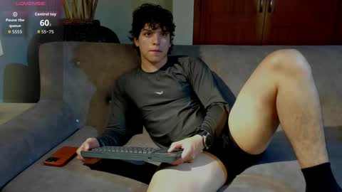 Axel Raven online show from September 15, 8:32 pm