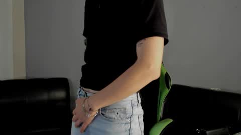 Axel Raven online show from December 5, 2:28 pm