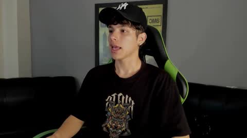 Axel Raven online show from December 4, 2:20 pm