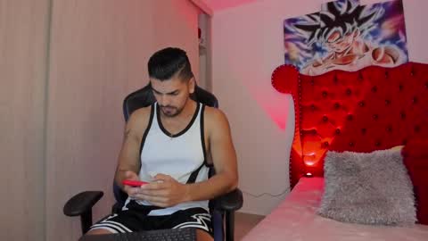 Snapshot of axelwinters__ chatting on September 20, 1:03 pm Axel online show from September 20, 1:03 pm