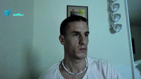 Axl online show from November 24, 1:04 am