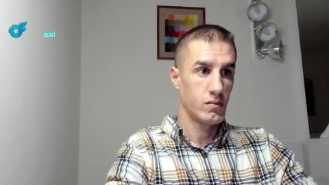 Axl online show from November 18, 2:47 am