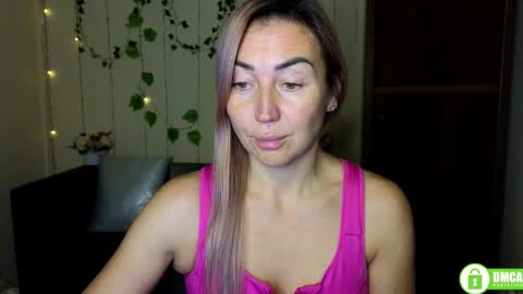 Jully online show from November 17, 6:21 pm