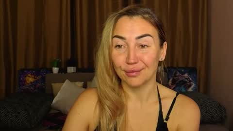 Jully online show from January 18, 6:50 pm