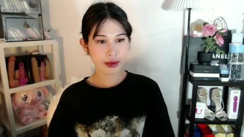 AYAHOSHILOVESYOU online show from July 2, 7:57 am