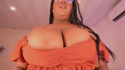 Snapshot of ayana_ebonny_ chatting on September 13, 12:40 pm ayana online show from September 13, 12:40 pm