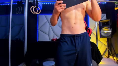 Ayden Miller online show from May 18, 10:10 am